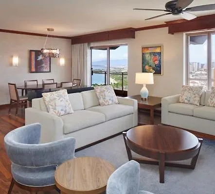 Resort 2-Bedroom Ocean Front Penthouse At Grand Waikikian - Available April 20-24, 2025 Honolulu United States